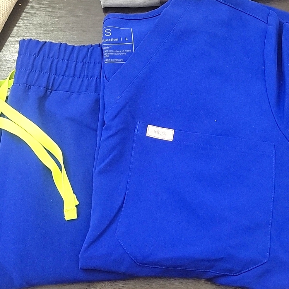 Womens Figs scrub set- Winning Blue